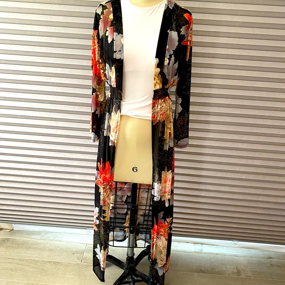 Fashion Nova Floral Duster
